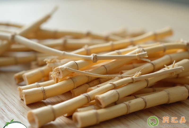 白茅根和什么搭配一起吃效果最好 白茅根和什么搭配一起吃效果最好